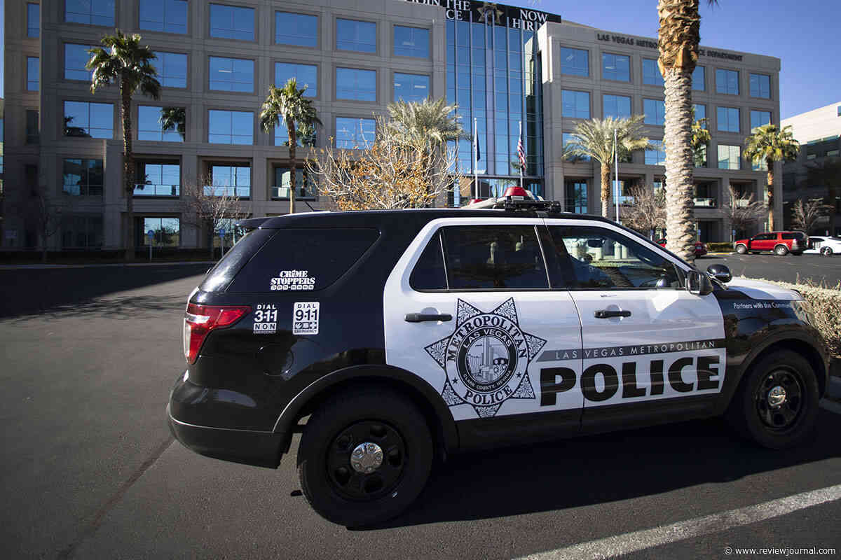 Las Vegas police denied woman access to hijab, lawsuit claims