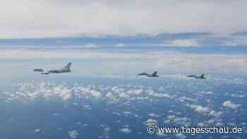 China schickt mehr als 60 Kampfflugzeuge Richtung Taiwan
