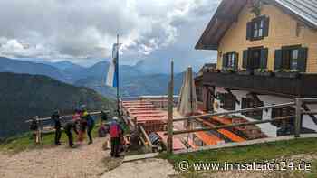 Urlauberpaar verlässt sich auf Wander-App – Bergwacht Marquartstein muss beim Abstieg helfen