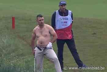 VIDEO. Bizar beeld op Soudal Open: Zuid-Afrikaanse golfer trekt T-shirt uit om uit benarde situatie te geraken