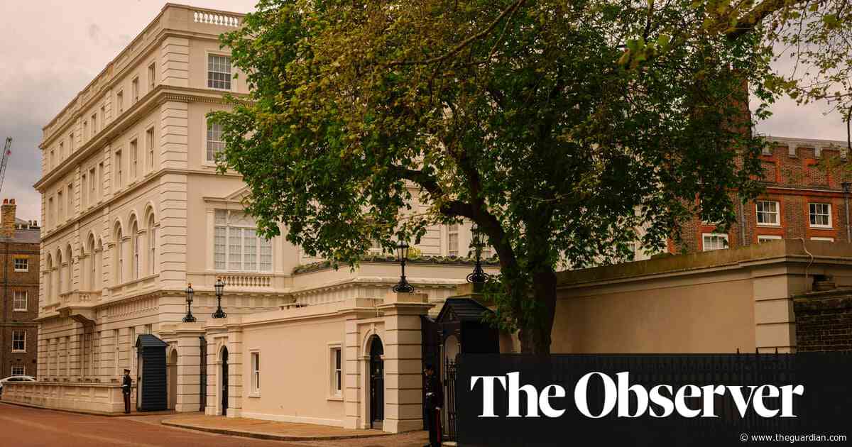 Brexit staff shortages scupper plans to reopen Clarence House to the public