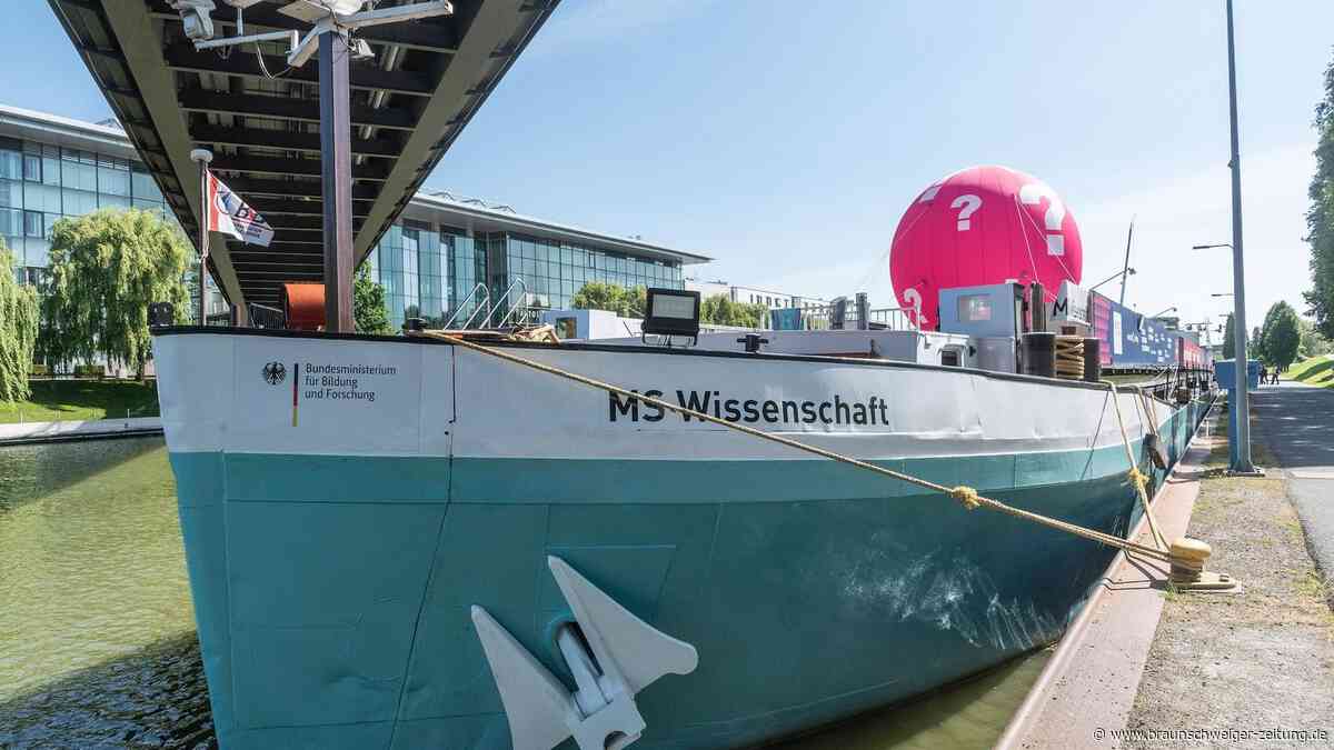 Dieses außergewöhnliche Schiff legt in Wolfsburg an