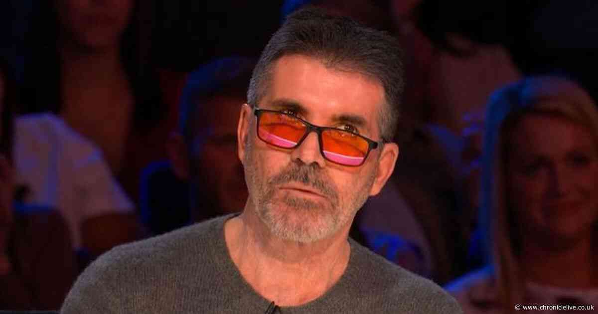 Simon Cowell causes Britain's Got Talent chaos with Golden Buzzer after ITV crowd protest