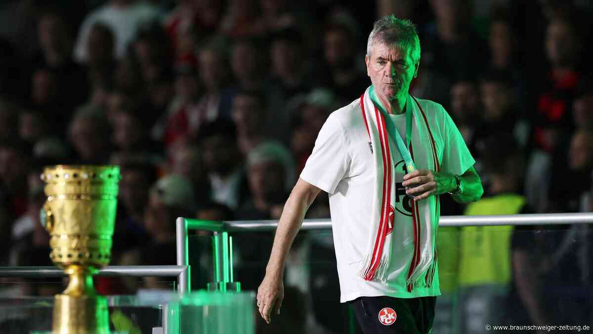 Friedhelm Funkel: Auch Leverkusen-Fans feiern FCK-Trainer