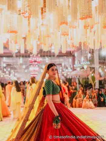 10 Sabyasachi lehengas for Pakistani brides