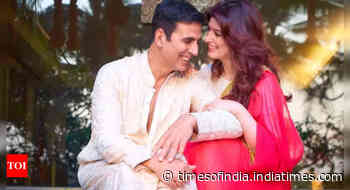 Akshay says Twinkle loves to critique his looks