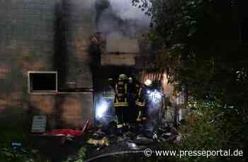 FW-DO: Feuerwehr Dortmund löscht Brand in einem leerstehenden Haus