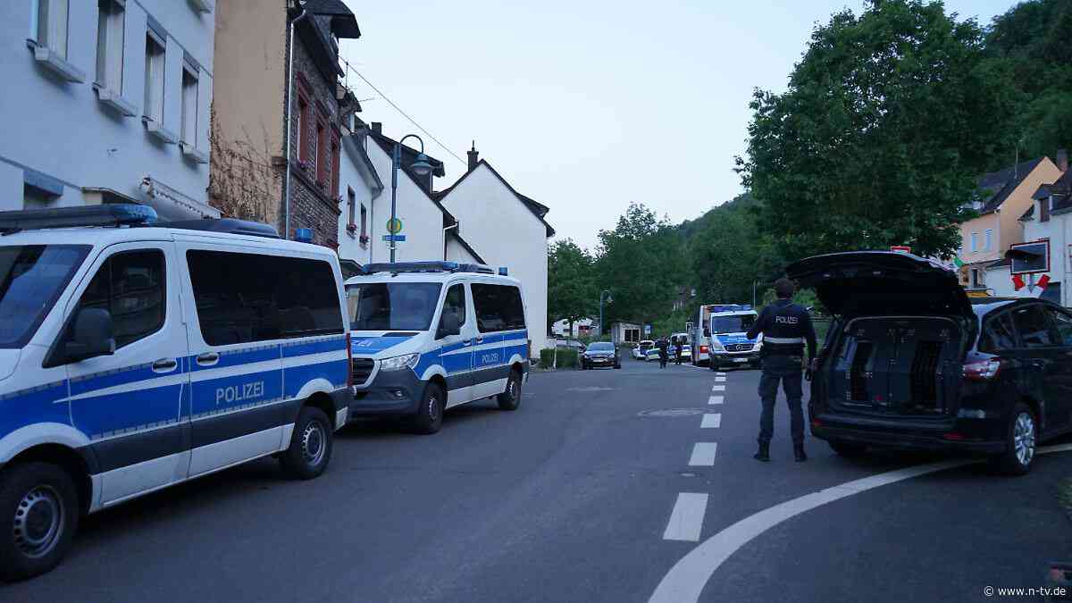 Mit "starken Kräften" aktiv: Polizei verhindert Nazi-Konzert in Rheinland-Pfalz