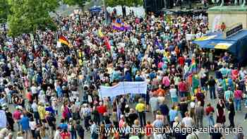 Tausende feiern Fest der Demokratie in Braunschweig