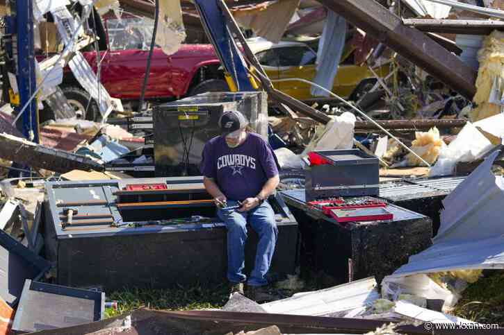 2 children among 14 dead after severe weather roars through Texas, Oklahoma, and Arkansas