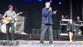 Tim Bendzko singt in Braunschweig ein Hoch auf das Anderssein