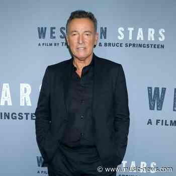 Bruce Springsteen pauses European tour over vocal issues