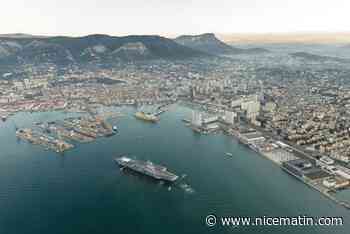 Le porte-avions Charles de Gaulle est rentré à Toulon