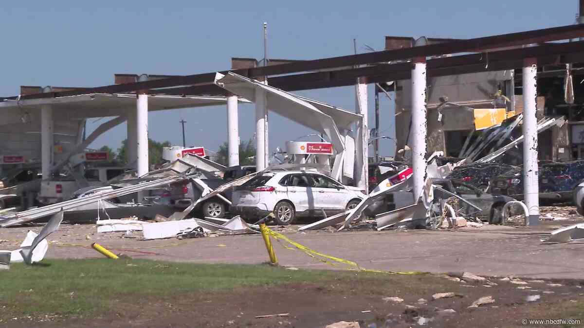 Dozens survive tornado after sheltering in North Texas gas station