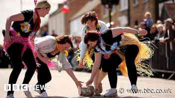 Cheese rolling - what's it all about?