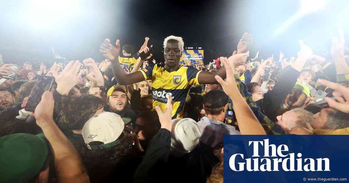 A-League lands on right grand final formula as Gosford rocks to Mariners’ beat | Jack Snape