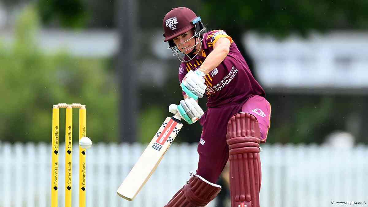 Lauren Winfield-Hill signs with Queensland for WNCL