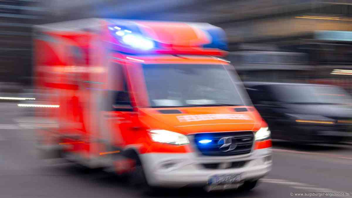 Unfall in Blaustein: Mann wird von eigenem Auto überrollt