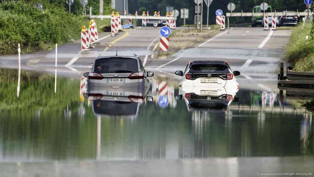 Autofahren bei Starkregen: Diese Tipps schützen vor Unfällen