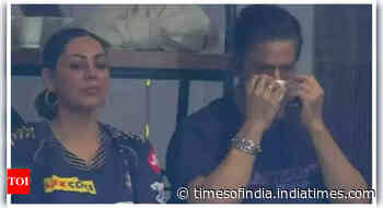 Gauri ensures SRK wears the mask at IPL 2024