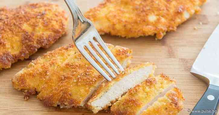 How to make crispy chicken with bread crumbs