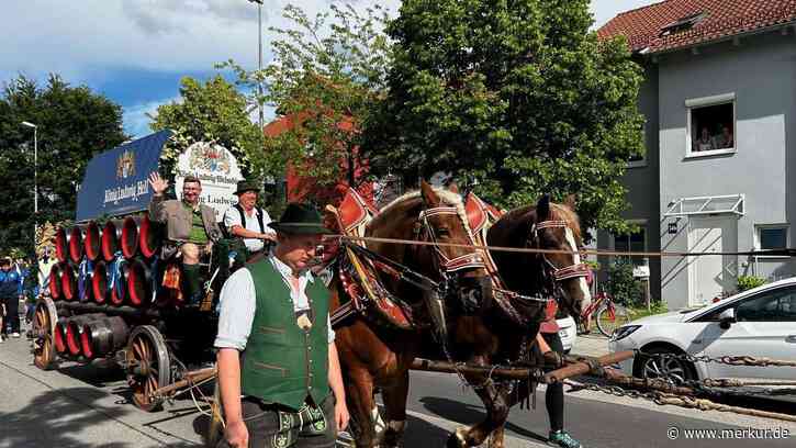 Umzug eröffnet Olchinger Volksfest