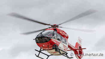 Kradfahrerin bei Unfall schwer verletzt: Rettungsteam mit Hubschrauber im Einsatz