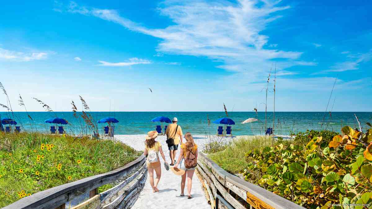 Expert ranks 2 Florida beaches among top 10 in US, and they're both on the west coast 