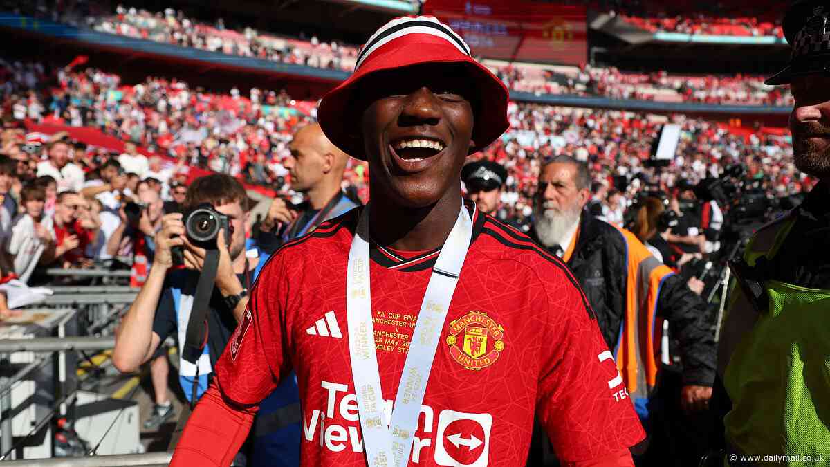 Young Man United fan left stunned as he bumps into Kobbie Mainoo's family on the Wembley stairs before midfielder stars in FA Cup final win