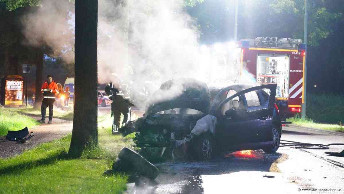 112-nieuws: auto brandt uit in Kaatsheuvel • auto uit bocht in Oisterwijk