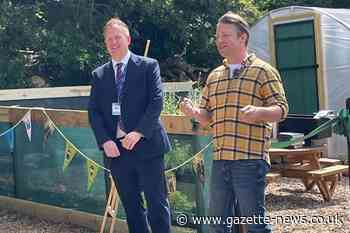 Jamie Oliver visits pupils at Great Bradfords Junior School