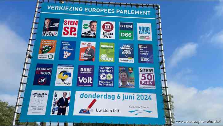 Almere - Posters vijf ontbrekende partijen nu ook te zien, nieuwe verkiezingsborden geplaatst