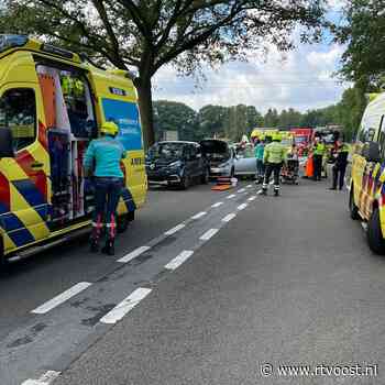 112 Nieuws: Drie gewonden bij kettingbotsing bij Deventer, Raalterweg dicht voor verkeer
