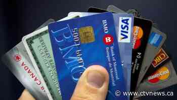 More Canadians only making minimum payment on credit cards: TransUnion