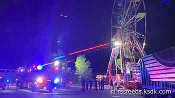 Firefighters rescue worker trapped on Ferris wheel in Chesterfield