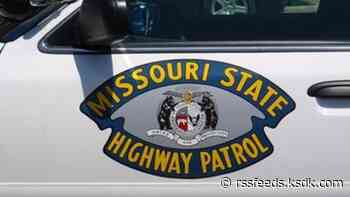 Man dies after striking guardrail on I-270 in north St. Louis County