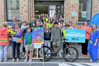 Leerlingen College winnen fiets en gratis ontbijt