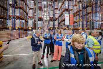 Grootste Europees magazijn Pringles en ontbijtgranen Kellogg’s draait in Mechelen: “Het verankert maakindustrie in onze stad”