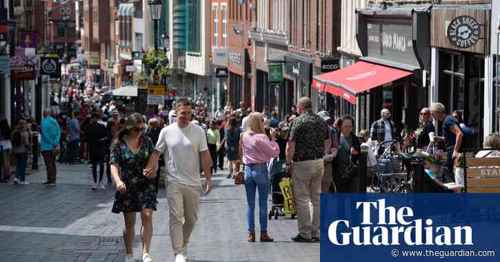 Sales in UK shops bounce back as inflation slows