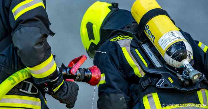 Böschung brennt: Schwarzwaldbahn streckenweise gesperrt