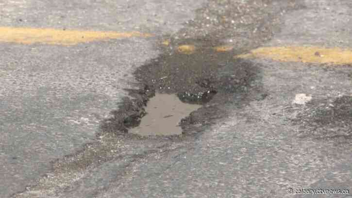 Calgary unanimously approves more funding to combat potholes