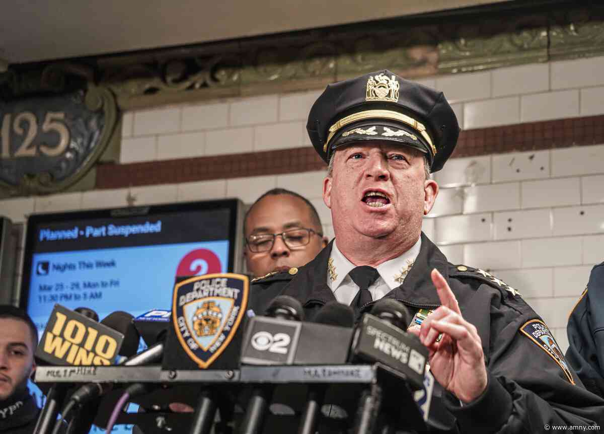 ‘I like his style’: Mayor Adams defends NYPD chief of patrol amid social media controversy
