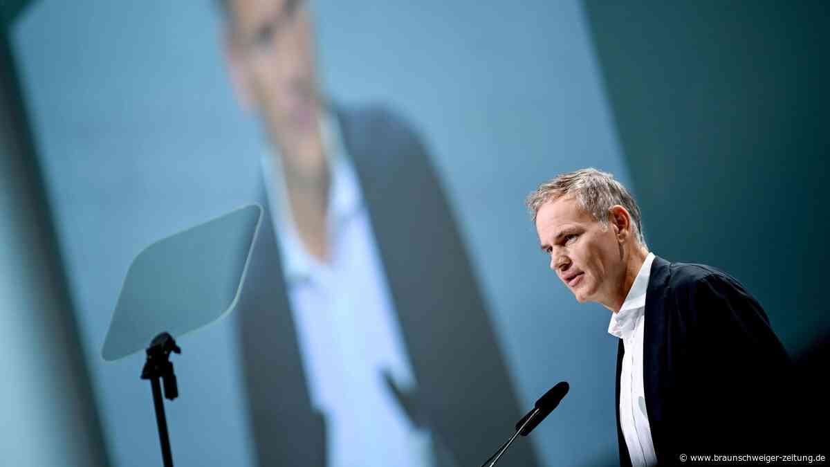 VW: Hauptversammlung startet virtuell - Protest vor Tor Ost