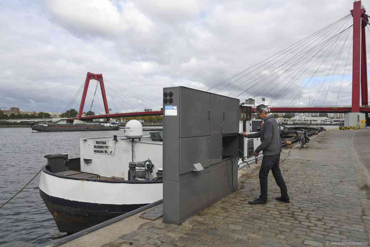 Havenbedrijf Rotterdam wil walstroomproblemen binnenvaart in kaart brengen met enquête