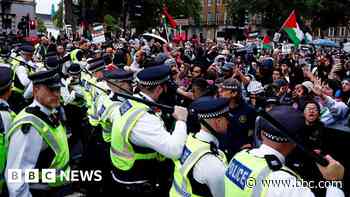 Three police hurt and 40 arrests at pro-Palestinian march in London