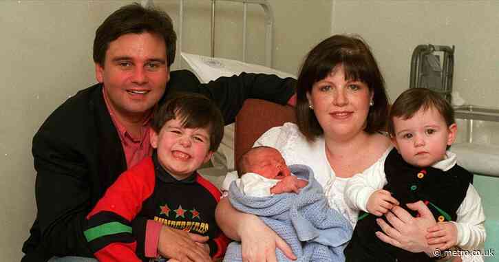 Who is Eamonn Holmes’ first wife and why did they split after 10 years of marriage?