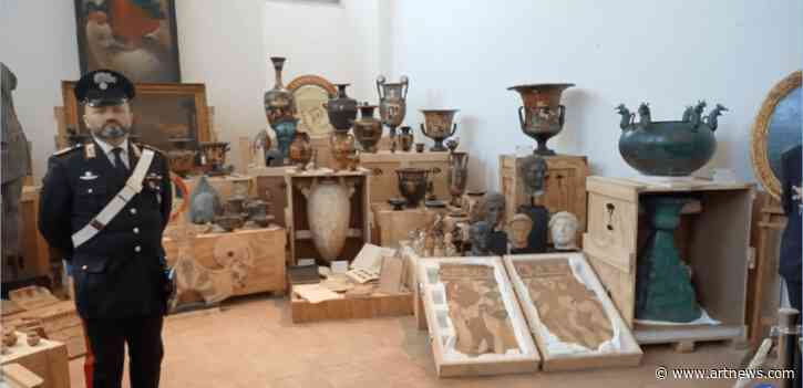 US Returns 600 Looted Antiquities Worth $65 M. to Italy