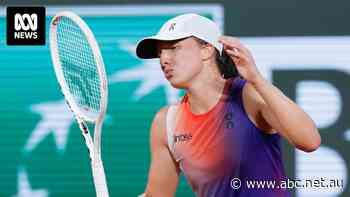 'Worthy of a final': Iga Świątek beats Naomi Osaka, fighting off match point in second-round French Open blockbuster