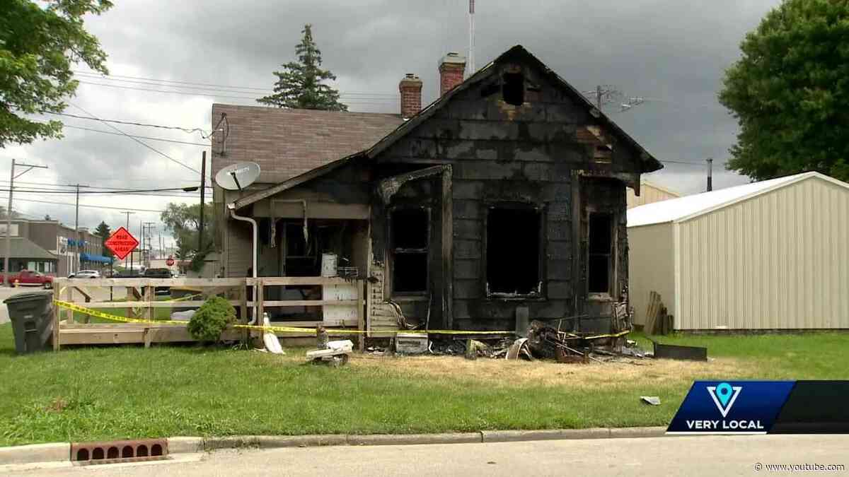 Man killed in Seymour house fire, police rescue woman