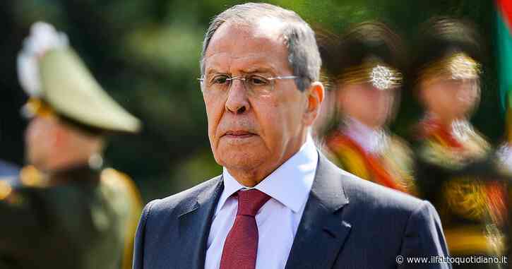 Russia, Lavrov: “In risposta agli Usa pronte misure di deterrenza nucleare. A Kiev possibile soluzione politica con lo stop all’invio di armi”